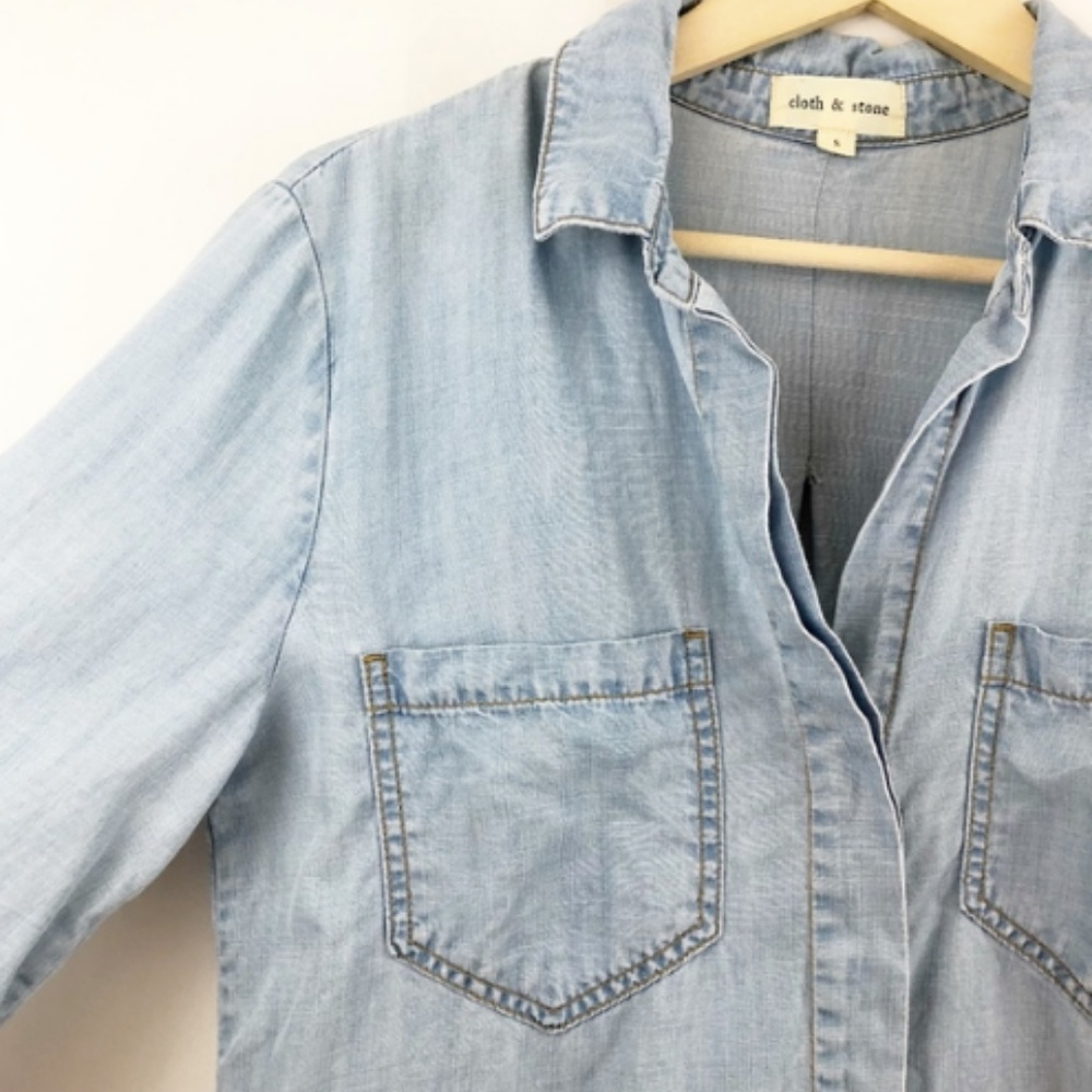 Cloth & Stone Chambray Split Tail Button Up Blouse - image 3